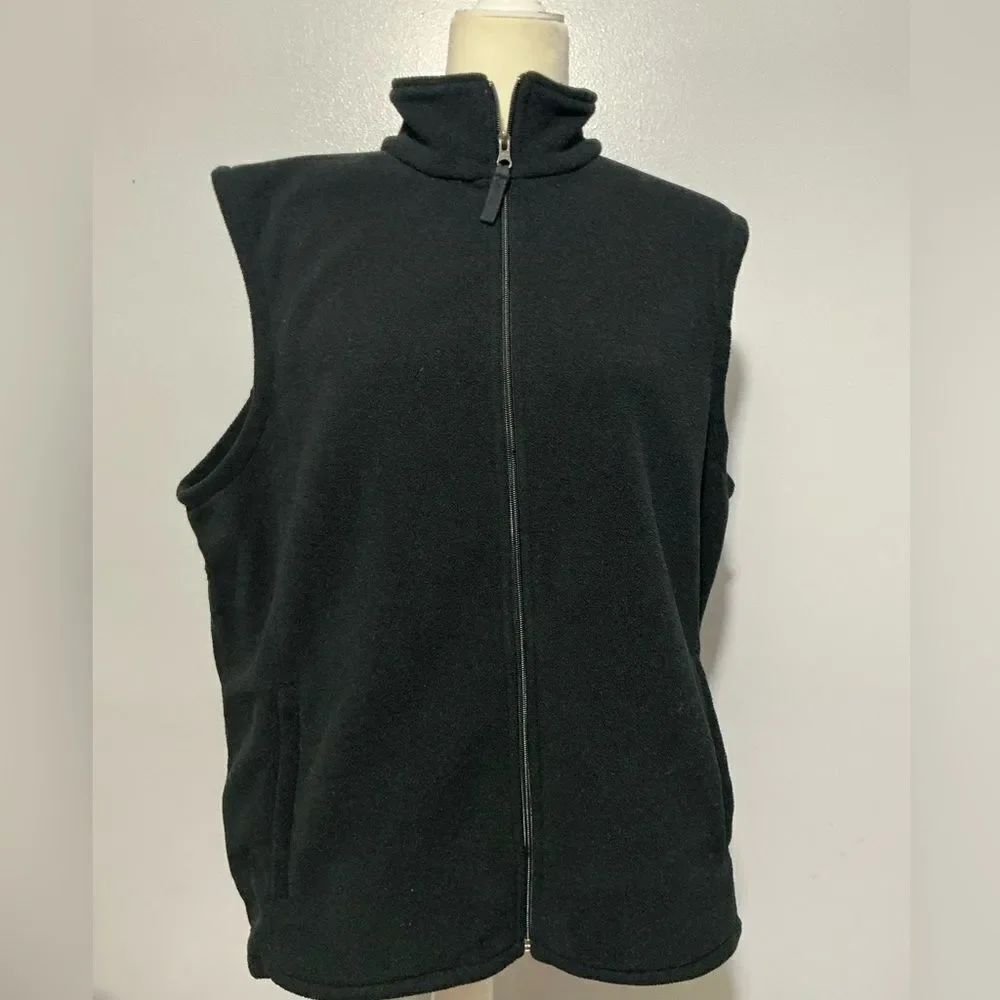 Lyndon Trading Company Black fleece zip up vest size XL